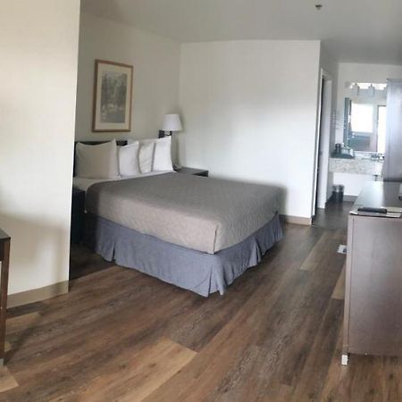 Sugarloaf Mountain Motel Bend Esterno foto