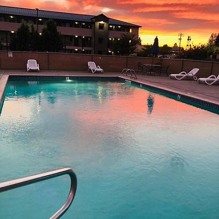 Sugarloaf Mountain Motel Bend Esterno foto